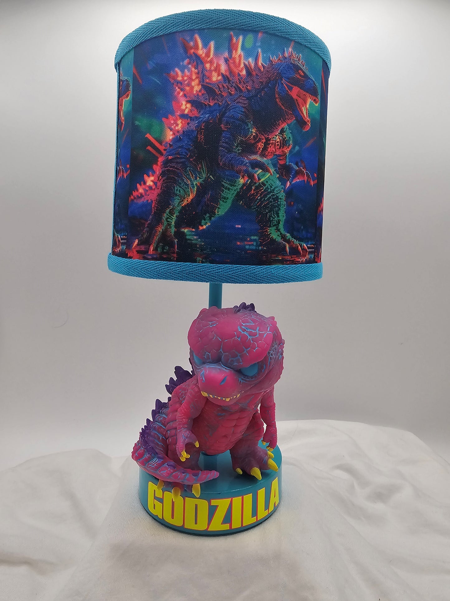 Deadlitecustomz "Godzilla" *PRE-ORDER*