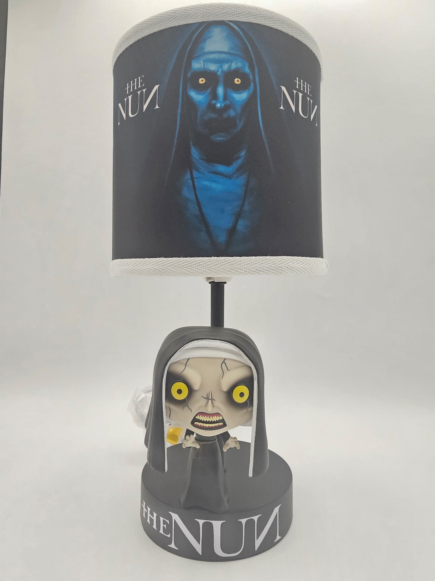 Deadlitecustomz Horror Lamp The Nun "Pre Order"