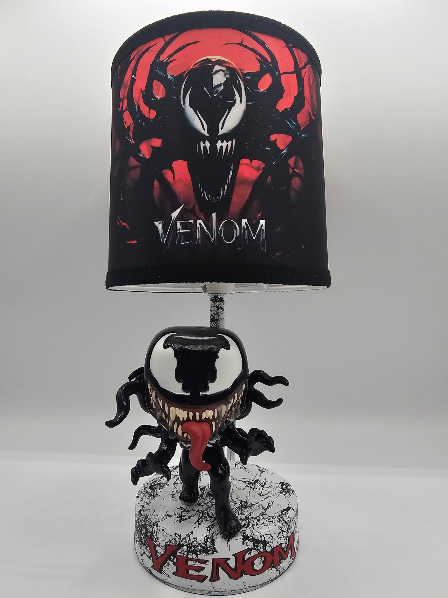 Deadlitecustomz Horror Lamp Venom "Pre Order"